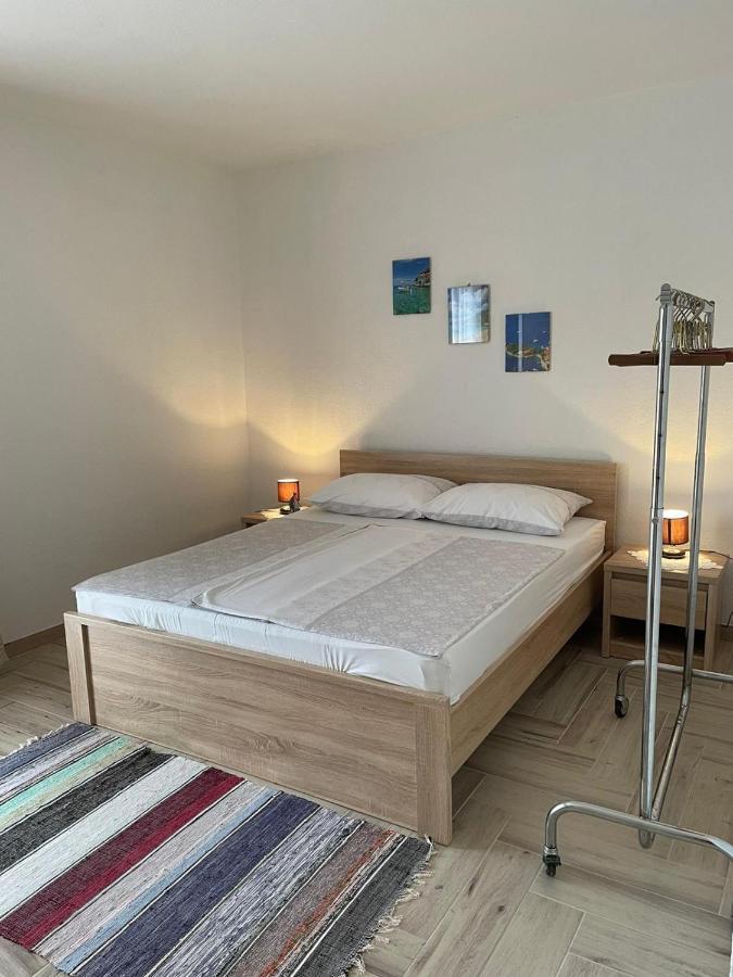 Apartmani Mateja Kaštela Exterior foto