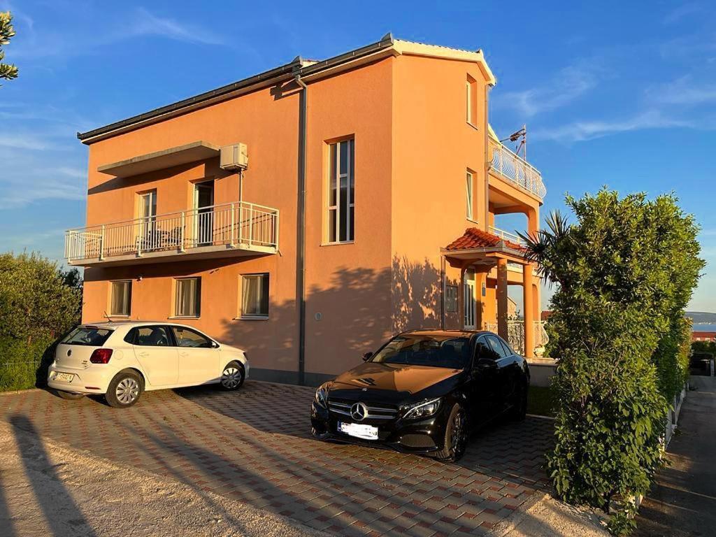 Apartmani Mateja Kaštela Exterior foto
